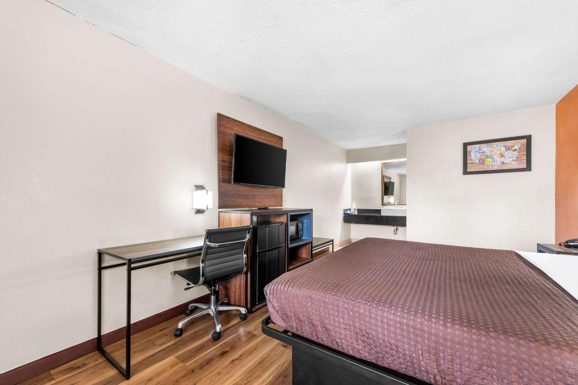 Econo Lodge Charlotte Airport Екстер'єр фото