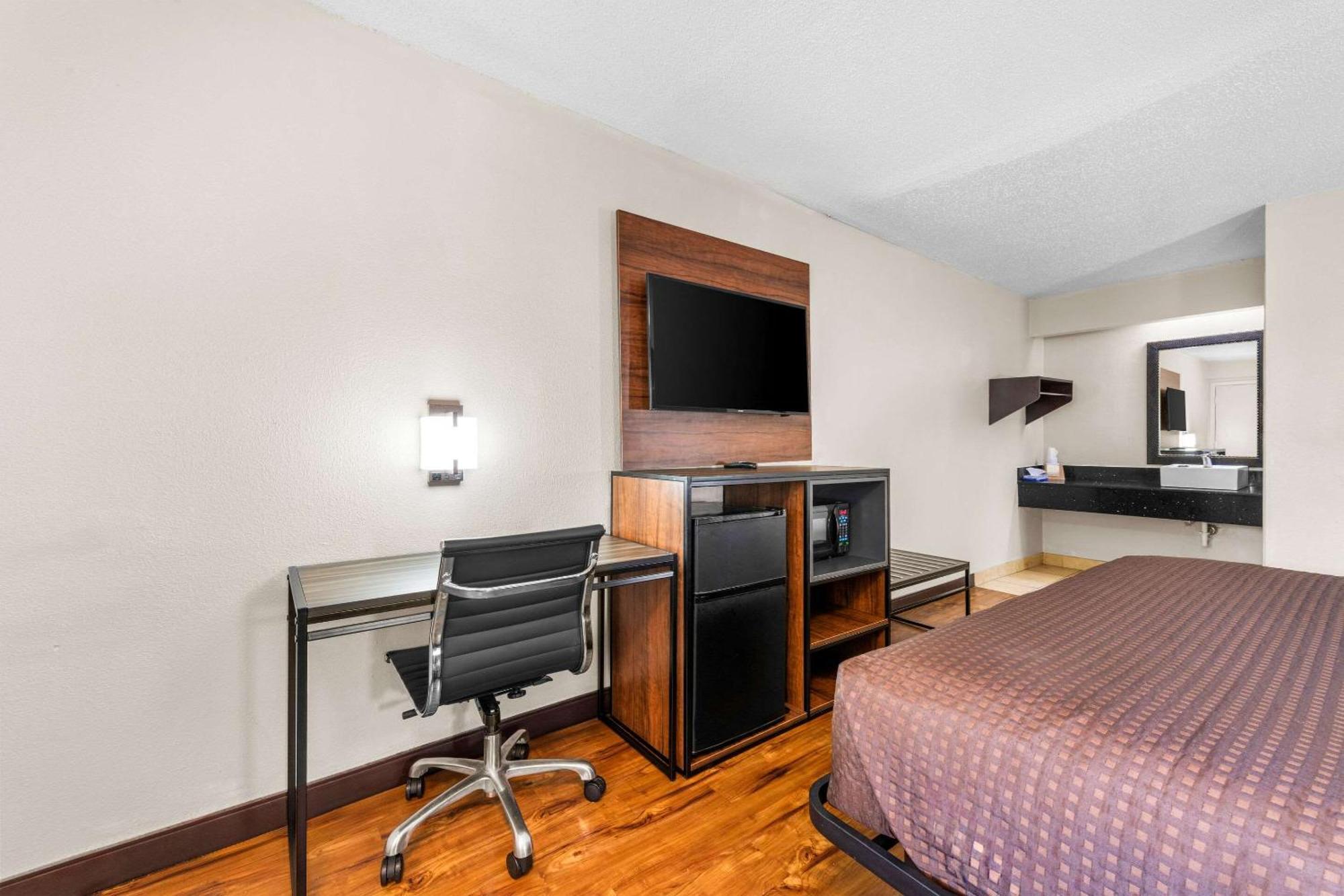 Econo Lodge Charlotte Airport Екстер'єр фото